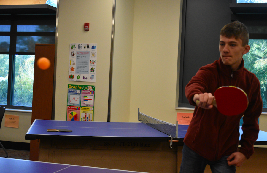 Gus Mounts competes against Andrew.