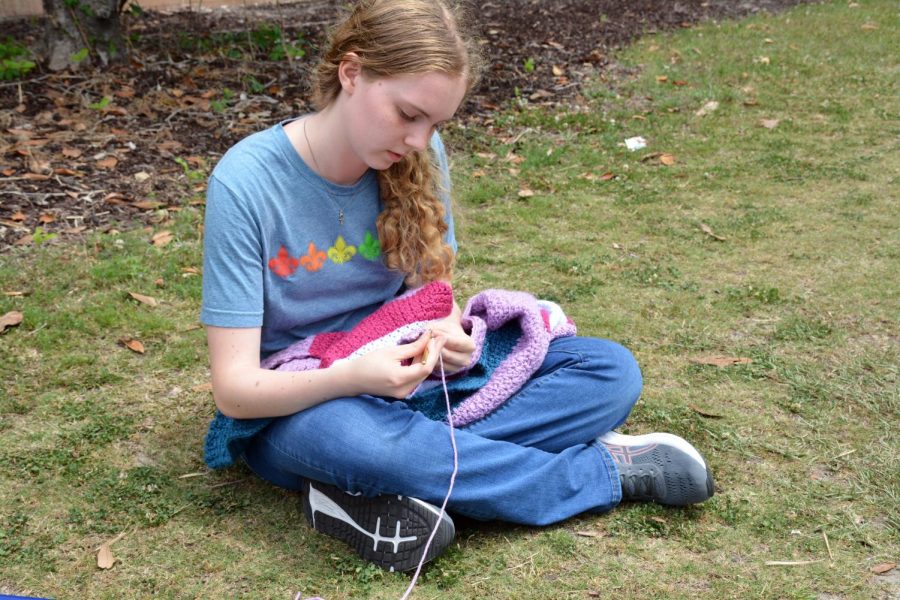 Kat Favre weaves a colorful blanket through the crochet knowledge she gained from friends.