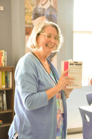 After teaching English for over three decades, Lynne Poggioli is retiring. “I think my  biggest impact on Wando has been teaching kids to love literature that they normally wouldn’t like, like Romeo and Juliet,” Poggoli said. 