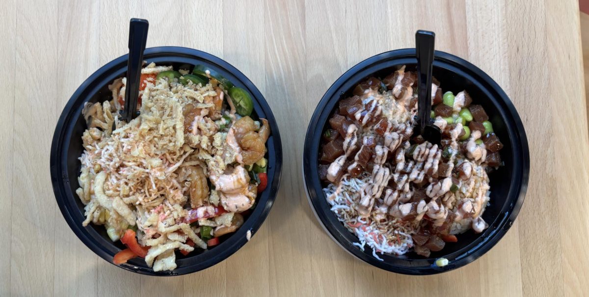 (Left) The Honolulu Hottie Bowl and (right) a Create Your Own Bowl. 